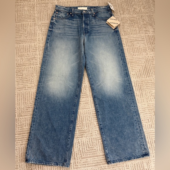 MOTHER NEW ⭐️The Dodger High Rise Button
Sneak Jeans in Wipeout 28 - Picture 11 of 16